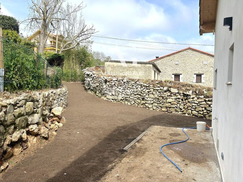 Foto 94ebb838-b83f-48b4-a94c-90c9ce6a4236. Casa a rodezas 32 a Udías