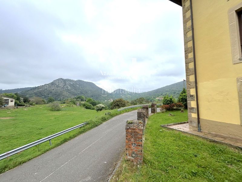 Foto d6b6c80f-a40d-4a38-b9b2-5ae68303f4f1. Casa amb aparcament a Peñamellera Baja