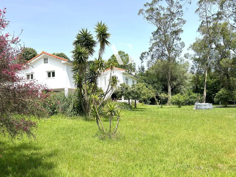 Foto b51cdb0e-2dae-4d2c-a590-adbbdd5cad64. Casa a ceneras - Mogro 77 a Mogro Miengo