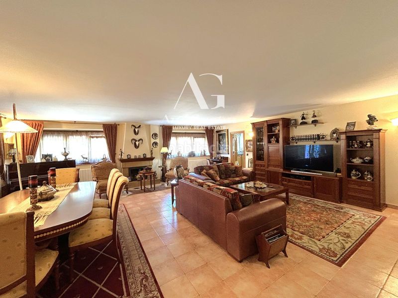 Foto e29b89ca-cbc9-4605-b5a0-c8ff7442fa42. Casa amb calefacció a Ruente