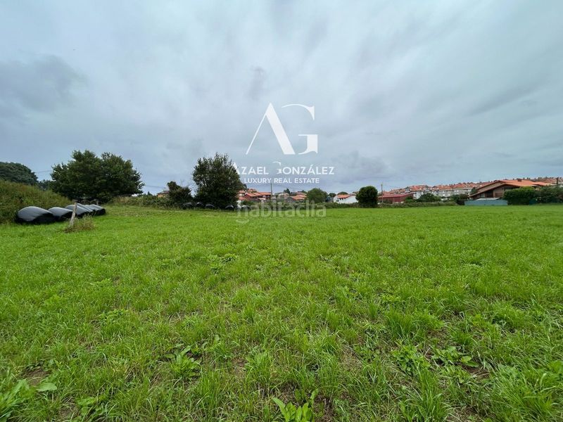 Foto 0f012bda-3fdc-44c8-804e-04dcb7847b8c. Terreny residencial a poligono 10 a Ajo Bareyo