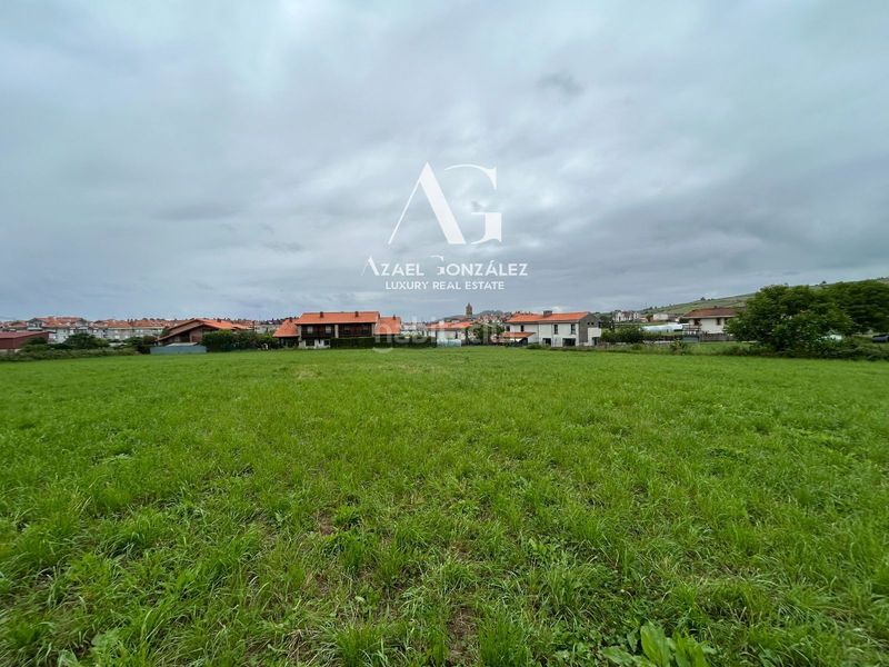 Foto 6967a505-d45f-4da0-8704-2f847d053d95. Terreny residencial a poligono 10 a Ajo Bareyo