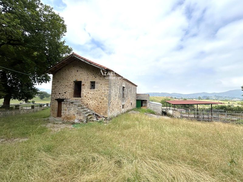 Foto bc684735-0109-4ae9-b0b2-01888cefb684. Casa in el arenal in Penagos