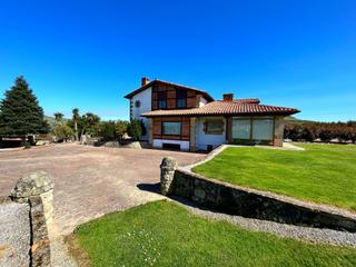 Chalet à Santillana del Mar. Villa de lujo en santillana del mar