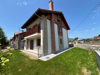Casa a Molledo. Urbanización en silió