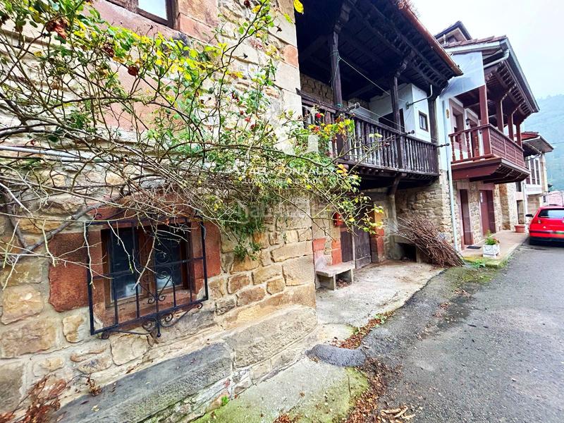 Foto 43a464fb-d8ee-4f23-bd42-390dc4116d8b. Casa adosada casona para reformar en cosío en Rionansa