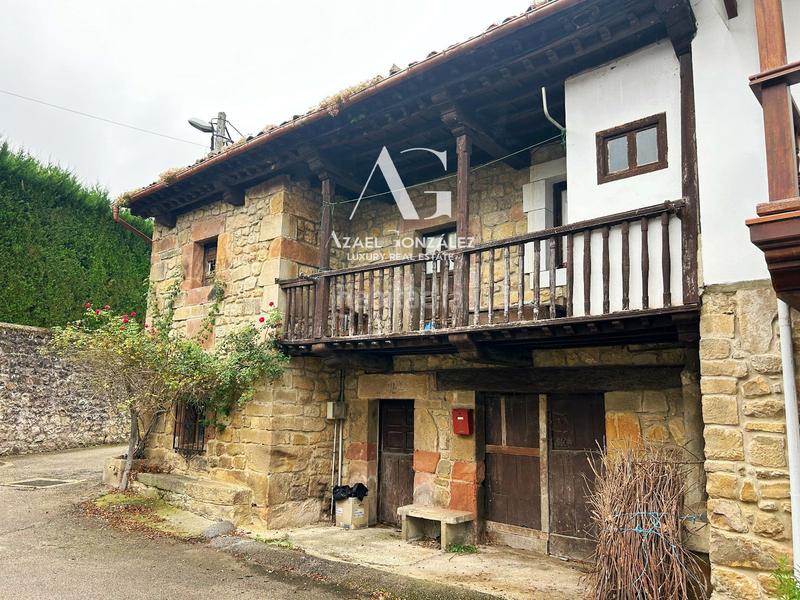 Foto a91783d0-2dc7-4eed-81d7-723b8626c9d8. Casa adosada casona para reformar en cosío en Rionansa