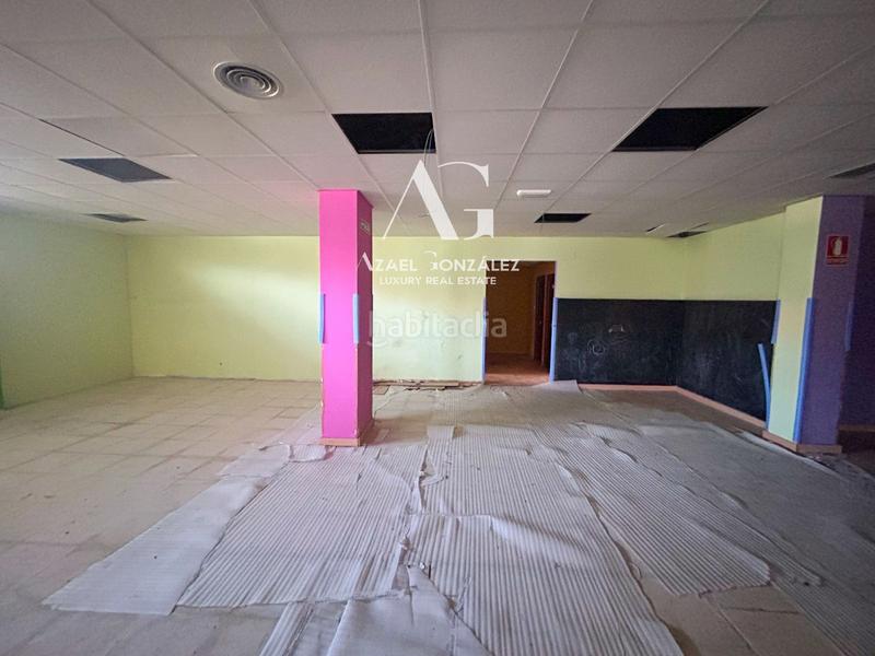 Foto 1288e0b5-a405-4ac3-aba4-6565d0b6602e. Local commercial dans Cartes