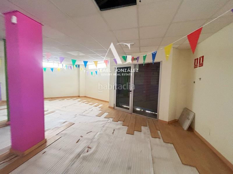 Foto 2a9d7f3a-4dcb-42c2-9b60-4a1a508e337c. Local commercial dans Cartes