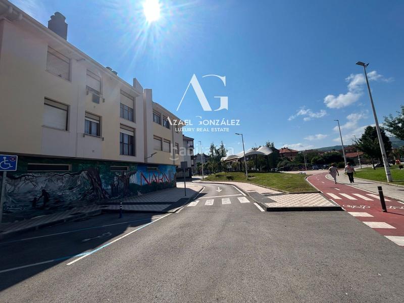 Foto 3e93129f-2a75-43cd-8936-977e463f18c0. Local commercial dans Cartes