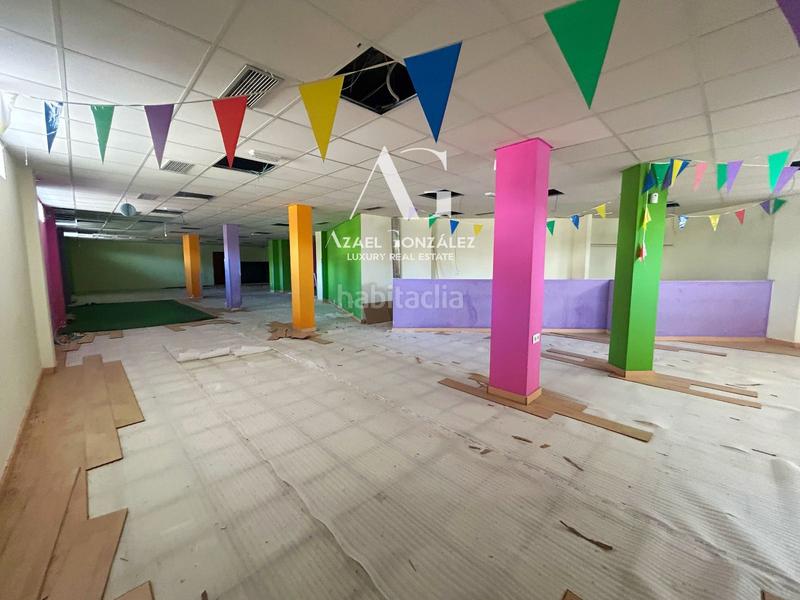 Foto 9acdd48f-5d7f-4286-99b7-09e162af33de. Local commercial dans Cartes