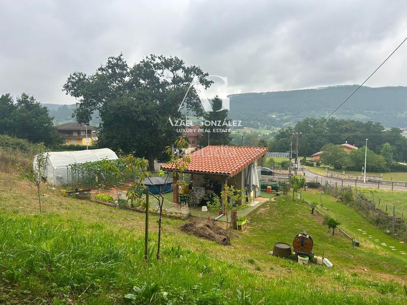 Foto 14c1a363-1ead-4322-a04f-7d08f93e1b3f. Landgut in Santa María de Cayón