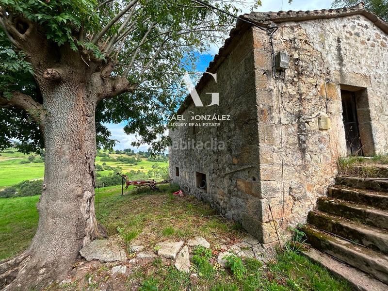 Foto 57b56ad4-a396-476a-bbaf-589ff2ddd15f. Chalet parcela con cabaña en esles en Santa María de Cayón