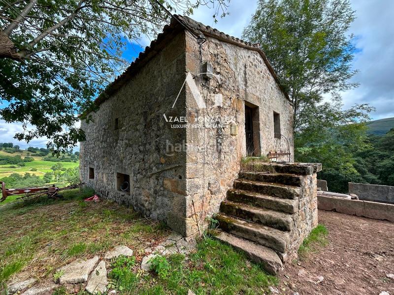 Foto 9b5d0ad6-e955-4f80-91ae-cb0529cb6c91. Chalet parcela con cabaña en esles en Santa María de Cayón