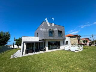 Xalet  Llanilla. Casa independiente en santander