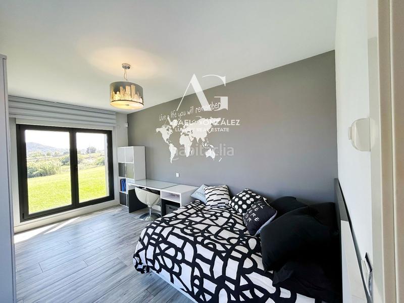 Foto 8e75aa8f-4f4c-4c07-a10d-a814bd1b4b57. Xalet amb calefacció aparcament a Alisal - San Román Santander