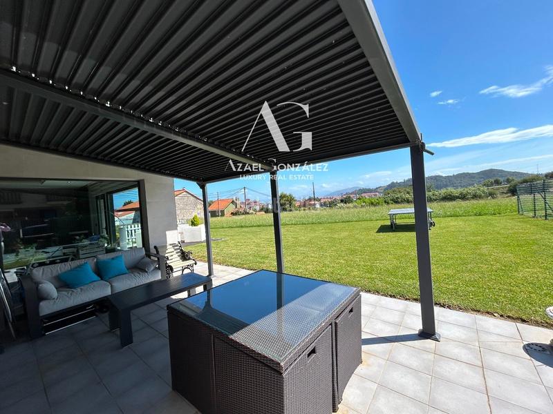 Foto c838c58f-49a3-45b3-82df-42e4839d96cf. Xalet amb calefacció aparcament a Alisal - San Román Santander