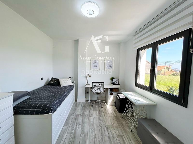 Foto cecf204a-8a1a-4529-9779-c55a8fab324a. Xalet amb calefacció aparcament a Alisal - San Román Santander