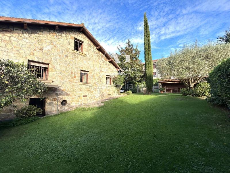 Foto 07174da1-f2ad-4650-8267-6d3a93d71780. Casa amb calefacció aparcament a Sierrapando Torrelavega