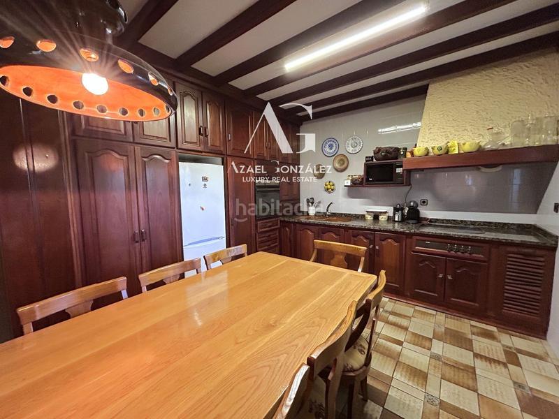 Foto 0ca96db5-f71e-41a8-bc74-794a8a8db396. Casa amb calefacció aparcament a Sierrapando Torrelavega