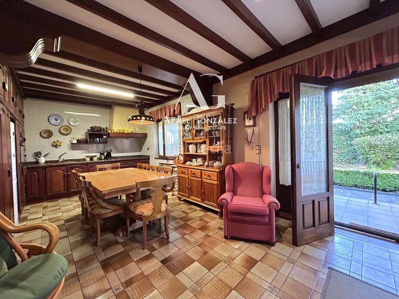 Foto b4bb7f34-b6c4-4996-a090-6d4d13e22279. Casa amb calefacció aparcament a Sierrapando Torrelavega