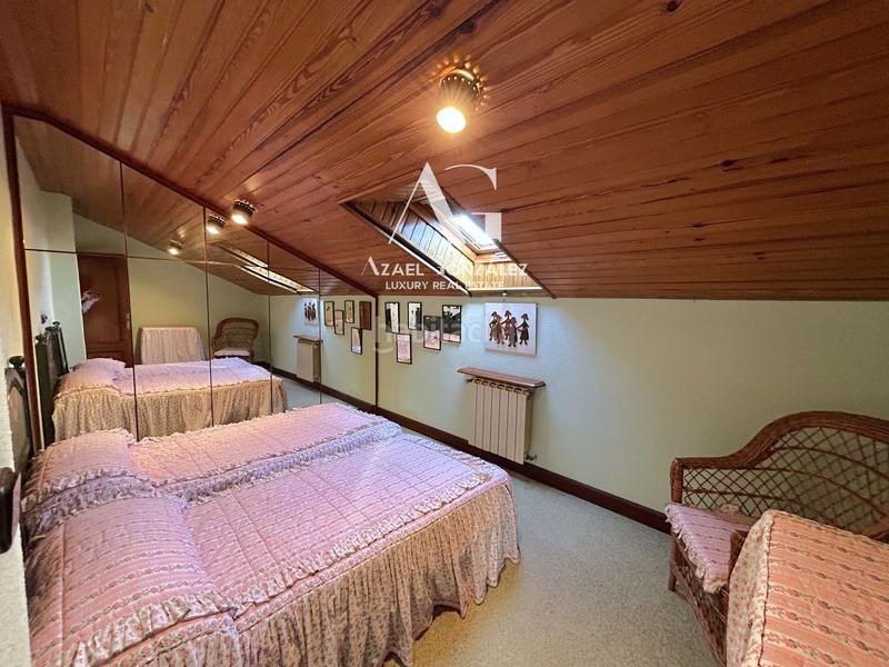 Foto bb4d2672-fd33-4465-93c6-4aacbc2969f6. Casa amb calefacció aparcament a Sierrapando Torrelavega