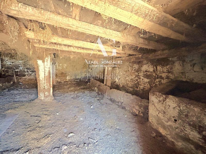 Foto 43f50c82-ec48-44f4-9004-f22fa49471d0. Casa adossada a Cabuérniga