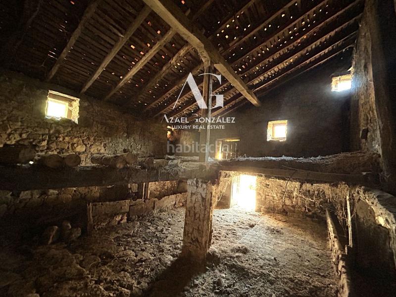 Foto b4adc7f5-0cbe-4217-b645-78b66890f577. Casa adossada a Cabuérniga