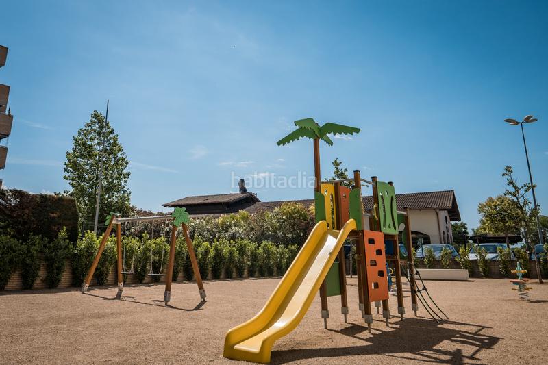 Foto 10c96dba-c72c-44ee-a5a9-20938eeb1dd6. Pis 69m<sup>2</sup> amb calefacció piscina a Barri dels Escriptors Salt