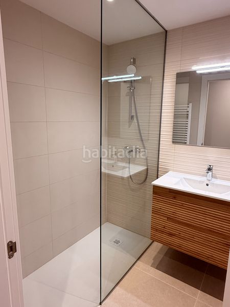 Foto a233a904-f97e-4323-94f2-de8a79dba972. Pis 102m<sup>2</sup> amb calefacció piscina a Barri dels Escriptors Salt