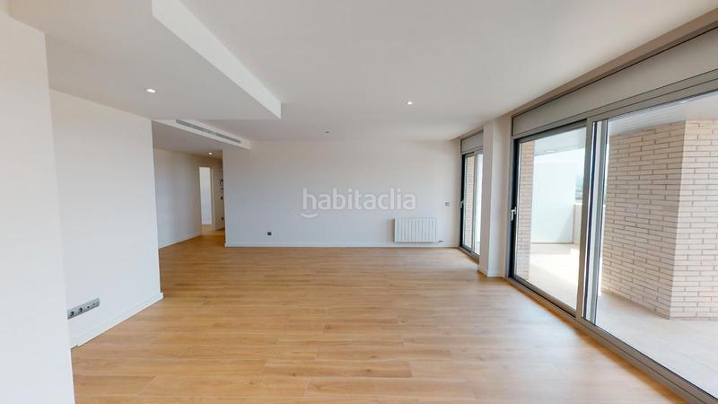 Foto 18f09c16-a9c9-4d86-a610-26aa3c6bb103. Àtic 149m<sup>2</sup> amb calefacció piscina a Barri dels Escriptors Salt