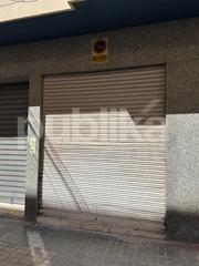 Car parking in Calle jose alejo bonmati 22. Venta de local con vado