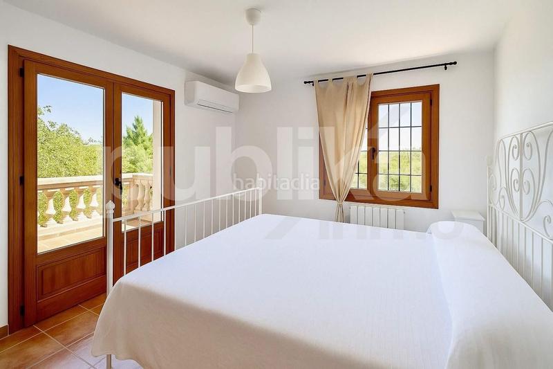 Foto 16467163-e3fb-4ee4-ac8e-da2baee410e8. Country house with parking pool in Llucmajor interior Llucmajor