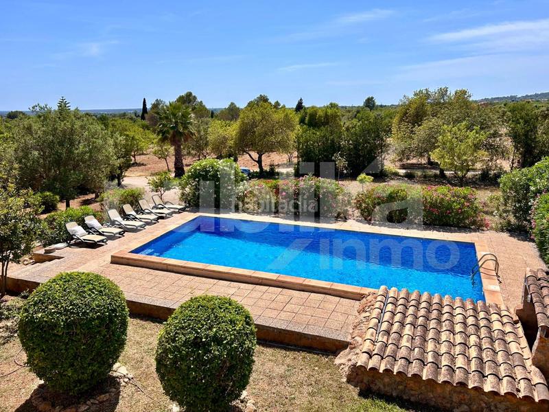 Foto c6ede485-b36e-4e6f-822e-737153bc0738. Masia amb aparcament piscina a Llucmajor interior Llucmajor