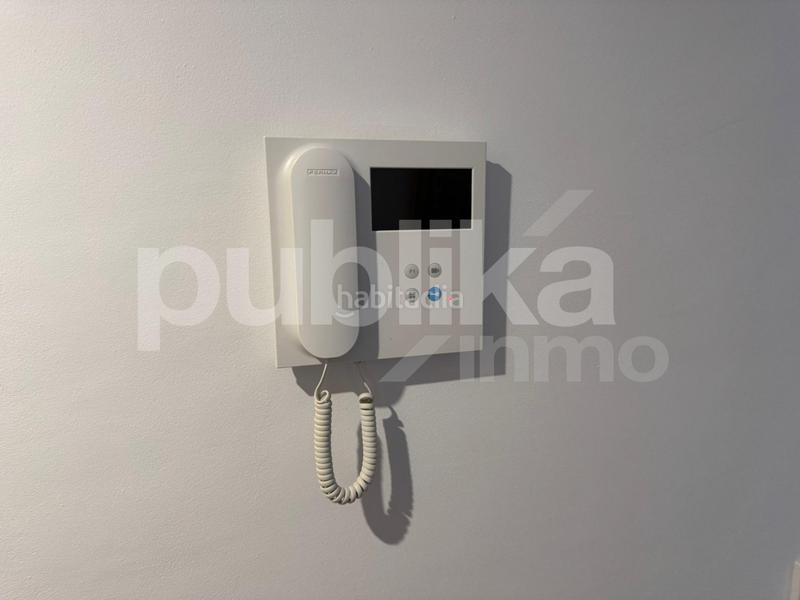 Foto e71f7dfa-39a9-4f05-bbb0-ab9f534e77fc. Piso amplio y luminoso piso en campello playa, a solo 800 metros del mar en Campello (el)