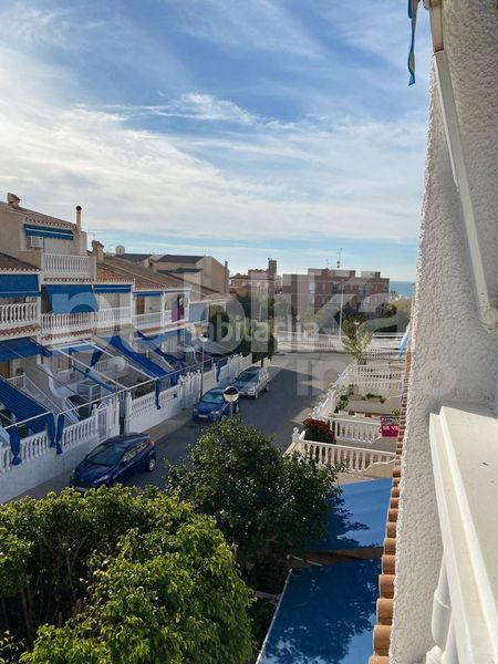 Foto 99b2e2b3-62f8-4f2b-8522-955cce9f630a. Casa adossada amb calefacció aparcament piscina a Santa Pola