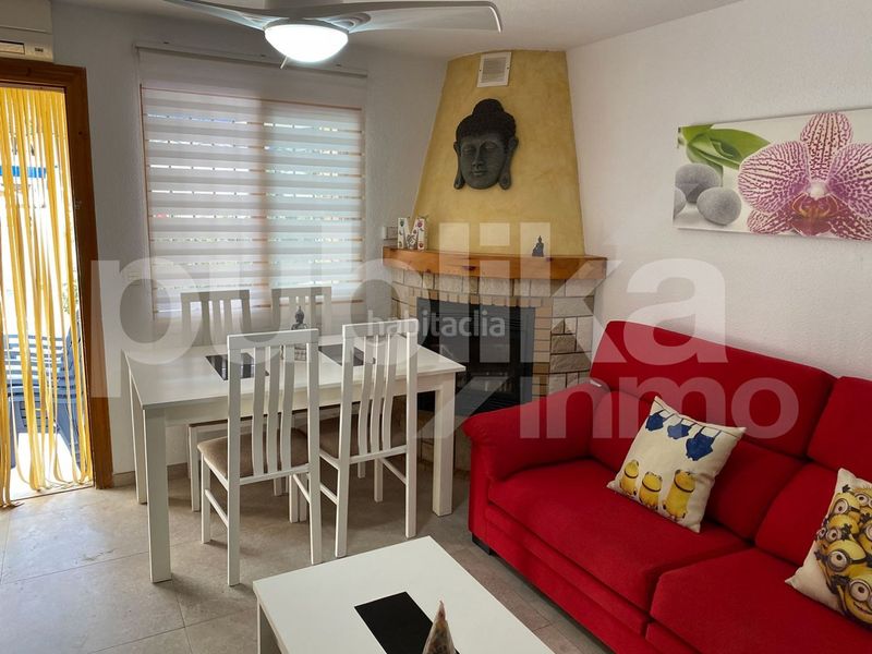 Foto b73ea4bb-bf42-45f4-a2ef-dacce60edf9f. Casa adossada amb calefacció aparcament piscina a Santa Pola