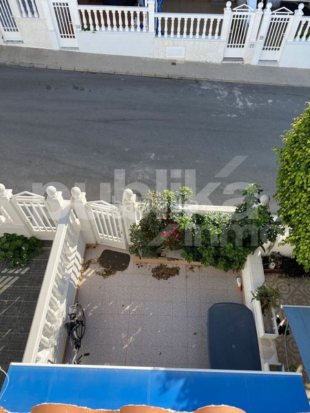 Foto ed260827-affc-4747-abee-6cb54bf576e0. Casa adossada amb calefacció aparcament piscina a Santa Pola