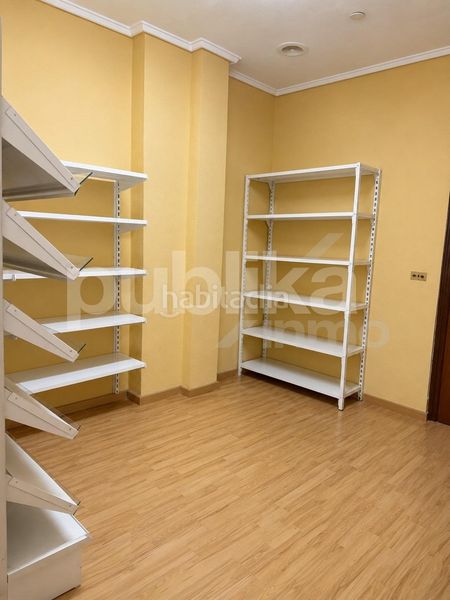Foto 96c3115d-3e1b-46bc-8008-796d3f031bd2. Local comercial a Centro Santa Pola
