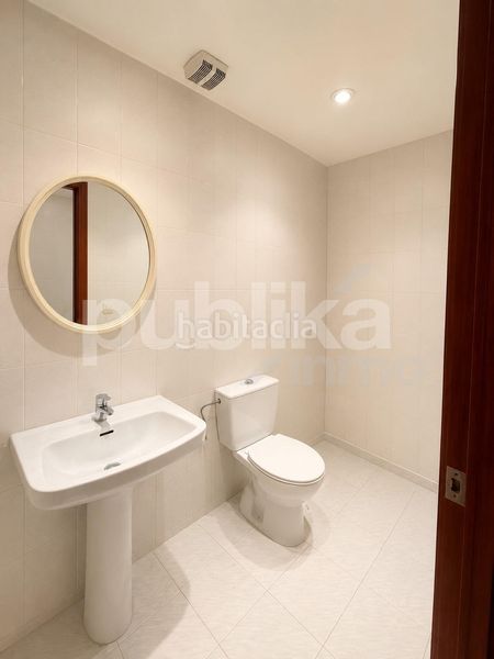 Foto c44d9e83-77ef-4b51-ac52-ba5c2c5351e5. Local comercial a Centro Santa Pola