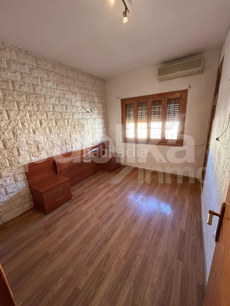 Foto 3bb8651d-893f-46d6-a052-efea235c82bc. Casa adossada a monte de sta pola 35 a Monte Faro-Altomar II Santa Pola