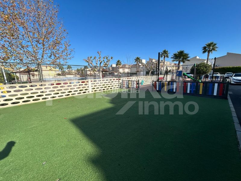 Foto 4b42d8c1-97e1-4c3c-977f-0fe7854a8f8e. Casa adossada a monte de sta pola 35 a Monte Faro-Altomar II Santa Pola