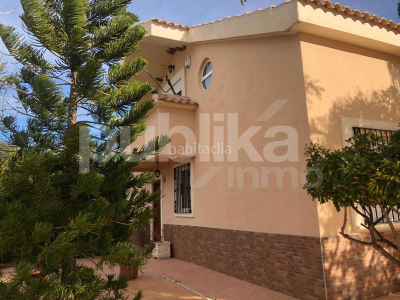 Foto 00ae6dca-0525-4ff0-a3bc-2a820bb263a5. Casa amb aparcament piscina a Perleta - Maitino Elche / Elx