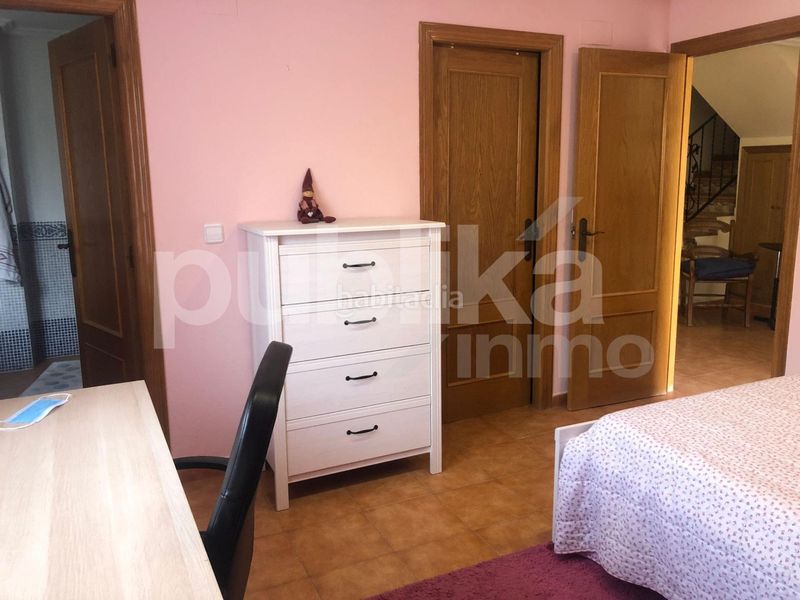 Foto 1a3e4cda-902b-490d-b47f-727f7eb0c5aa. Casa amb aparcament piscina a Perleta - Maitino Elche / Elx