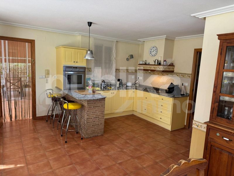 Foto 35f06f43-df17-47c9-9348-330a656a6a81. Casa amb aparcament piscina a Perleta - Maitino Elche / Elx
