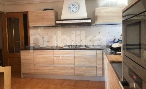 Foto b536db95-9b4c-43d1-b2d9-2b44a01e6168. Casa amb aparcament piscina a Perleta - Maitino Elche / Elx