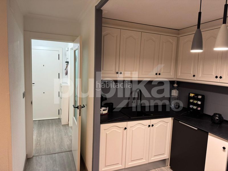 Foto 29fd90ad-3173-4bcb-b4c3-325d7c252e96. Piso en Centro Santa Pola