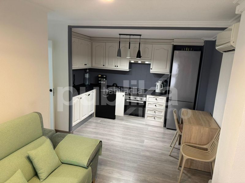 Foto 890f36fb-cc8b-496c-b4cc-156bbc67d523. Piso en Centro Santa Pola