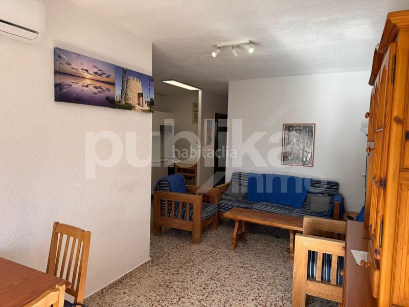 Foto 0c051724-a648-49a4-9de7-acb71730f2e4. Casa adossada amb piscina a Torreblanca Torrevieja