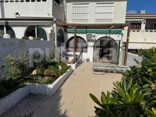 Casa adossada  Calle minerva. Casa adosada planta baja  torreblanca